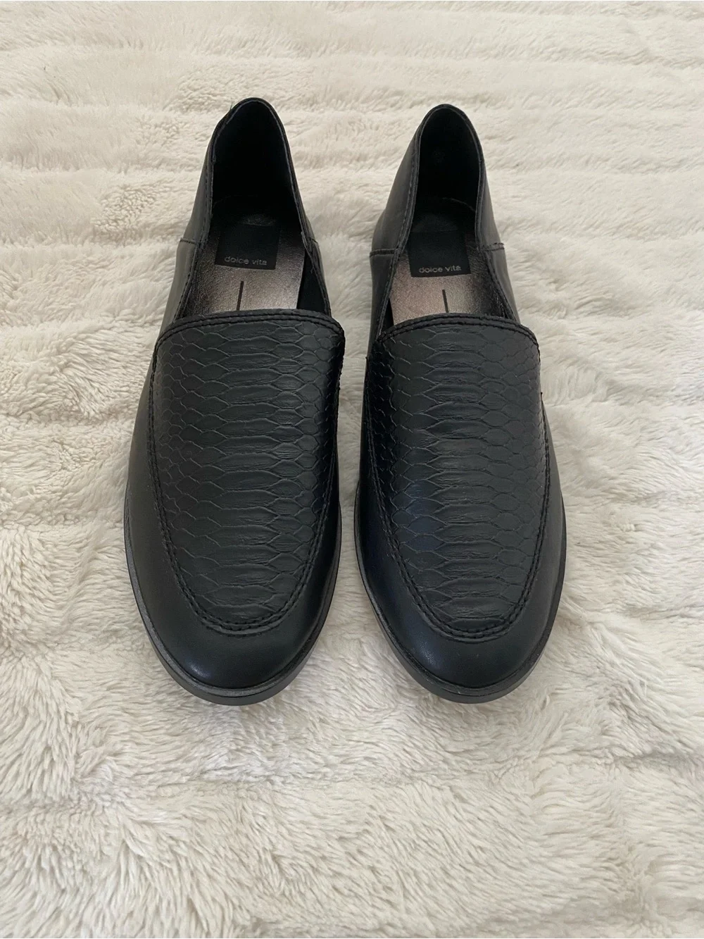 Dolce Vita Black Women’s Crocodile Textured Vamp Slip-On Loafers Size 8